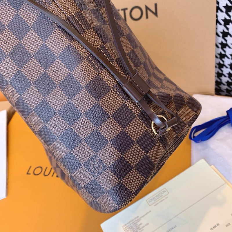Pre-Loved LV NEVERFULL MM Damier Ebene Tote