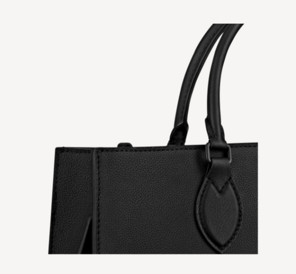 Pre-Loved LV LOCKME TOTE MM