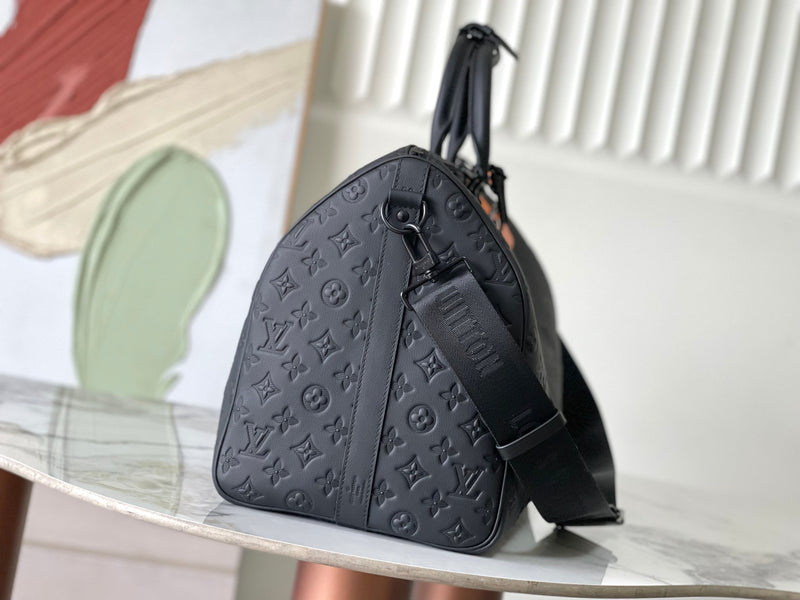 Pre-Loved Louis Vuitton Keepall Bandoulière 50 Travel Bag