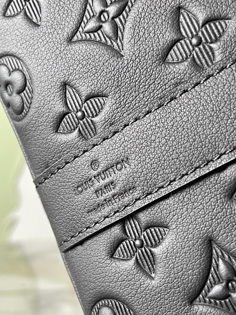 Pre-Loved Louis Vuitton Keepall Bandoulière 50 Travel Bag