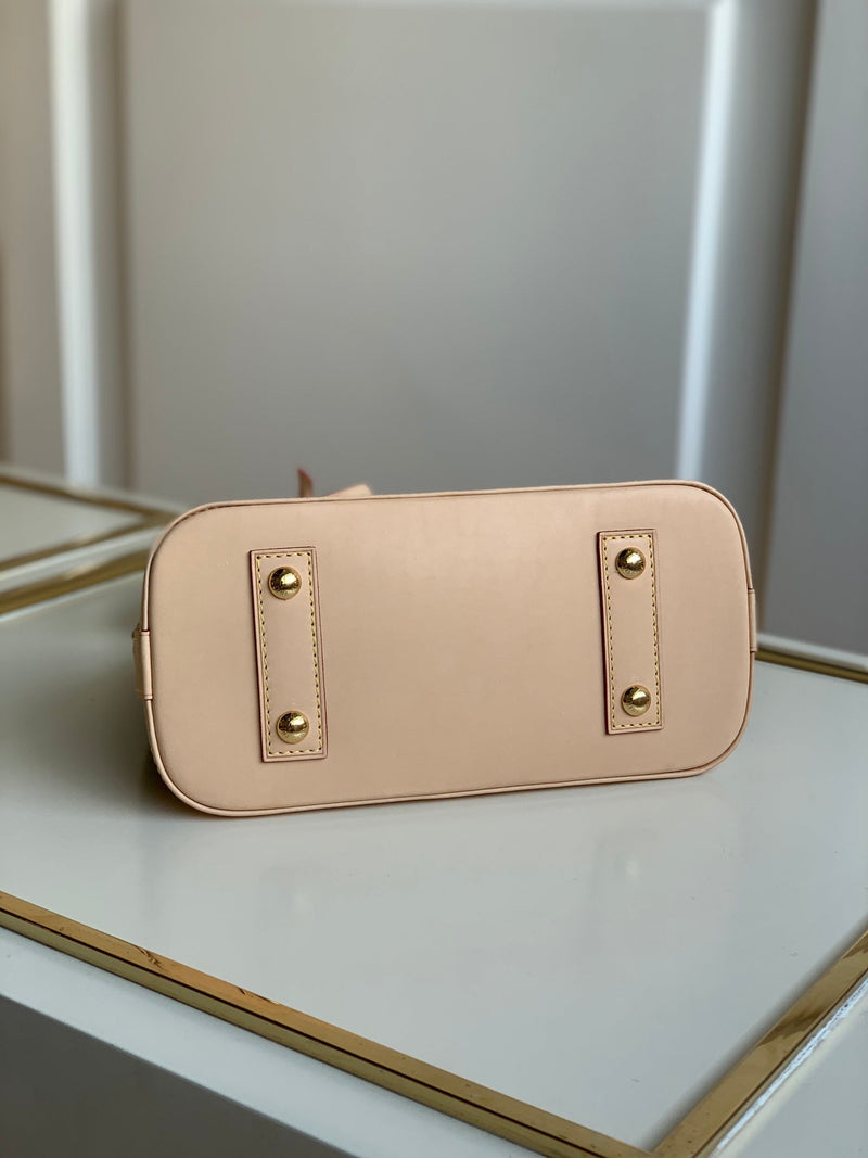 Pre-Loved LV ALMA BB Monogram canvas