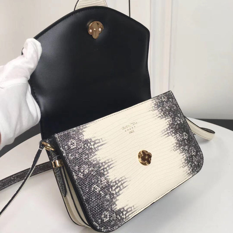 Pre-Loved LV PONT Silver Snow