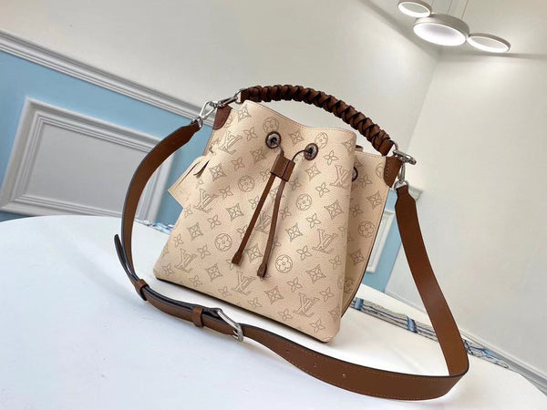 Pre-Loved LV MURIA