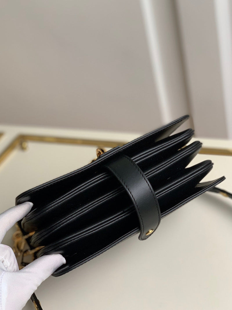 Pre-Loved LV RENDEZ-VOUS