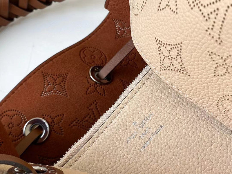 Pre-Loved LV MURIA