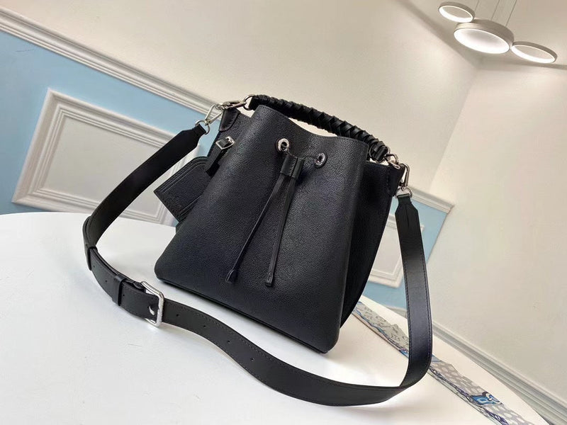 Pre-Loved LV MURIA